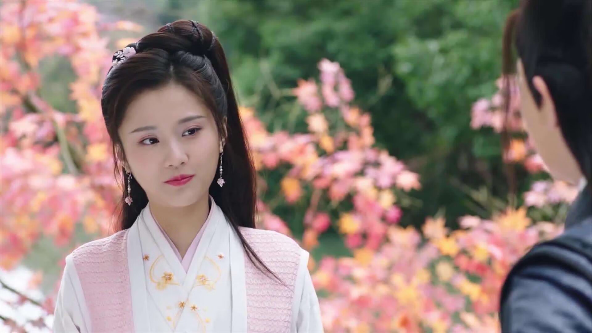 法甲夜场比赛，精彩射门与精彩扑救交相辉映，法甲的比赛